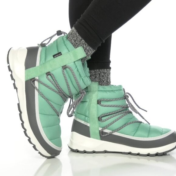 NEW THE NORTH FACE Thermoball Lace Up Luxe Waterproof Boots for women 1125 6s3 - Picture 1 of 7